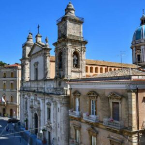 "duomo caltanissetta visuale dall alto"