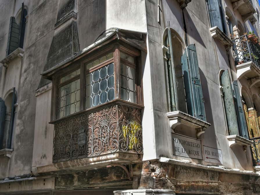 "liagò in legno veneziano"