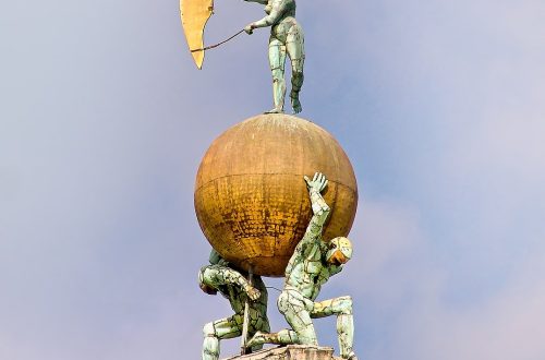 "palla oro fortuna mutevole con tre statue"